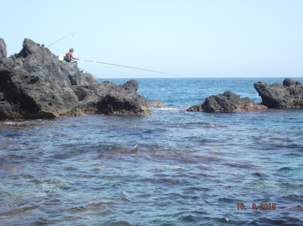 Adriana casa vacanze mare Etna Sicilia Acireale Exterior foto